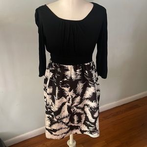 Cute and fun dress.